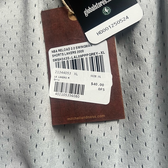 Mitchel and Ness Laker shorts - Picture 2 of 3